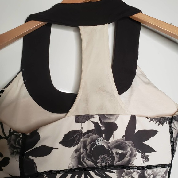 LULULEMON Black & White Floral Rose Scoop Neck Racerback Tank Top - Picture 5 of 6